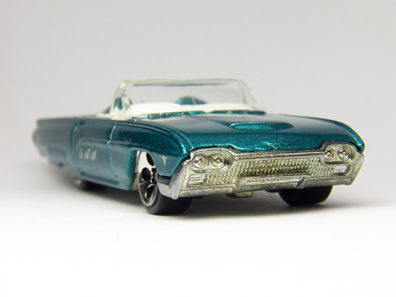 Illustration for article titled Hotwheels 1963 Ford Thunderbird